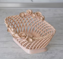 konfetnica_avrora_kremovaya