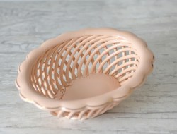 konfetnica_ladyshka_s_obodkom_kremovaya