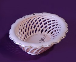 konfetnica_ladyshka_s_obodkom_rozovaya