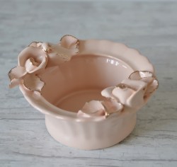 konfetnica_romashka_kremovaya