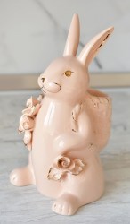 krolik_s_korzinkoi_kremovyi